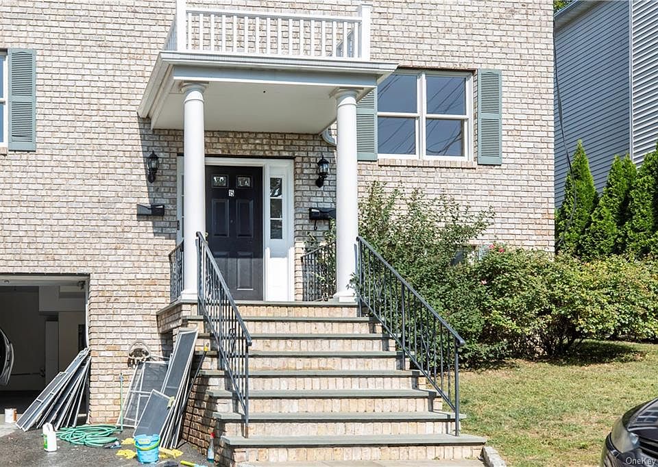 1st image of 15 Brookridge Ave #2
