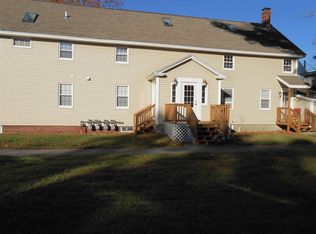 71 High St APT W3, Exeter, NH 03833