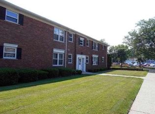 17540 Mack Ave #42, Grosse Pointe, MI 48230