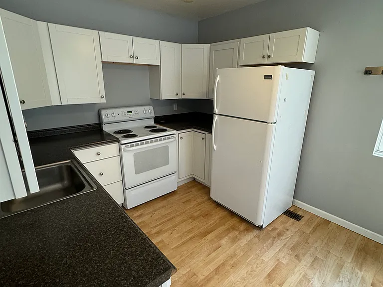 5634 Corby St #3 — Photo 7