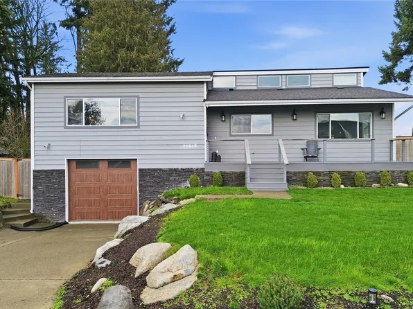 21015 30th Street Ct E, Lake Tapps, WA 98391