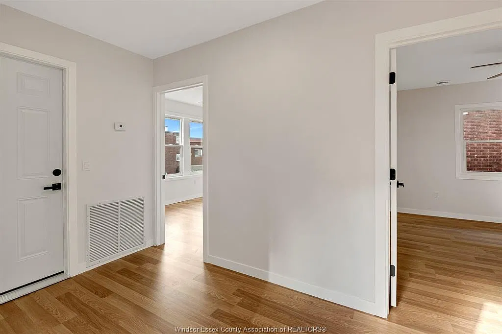 2 bed, $1,650 — Photo 4