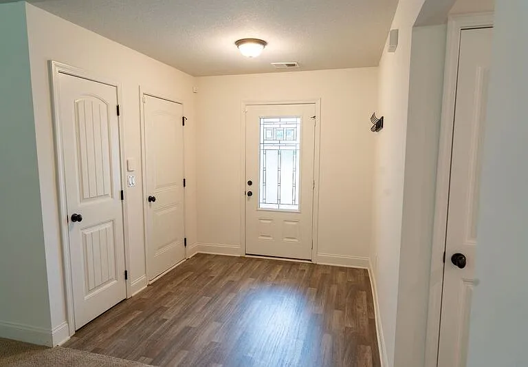 1394 Hardigree Rd — Photo 3