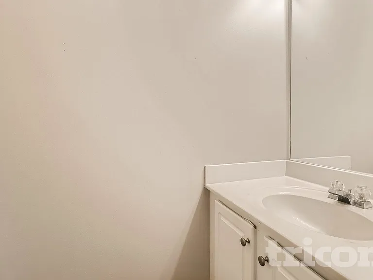 4014 Howell Park Rd — Photo 8