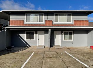 1805 NE Hillaire Ct #A, Hillsboro, OR 97124