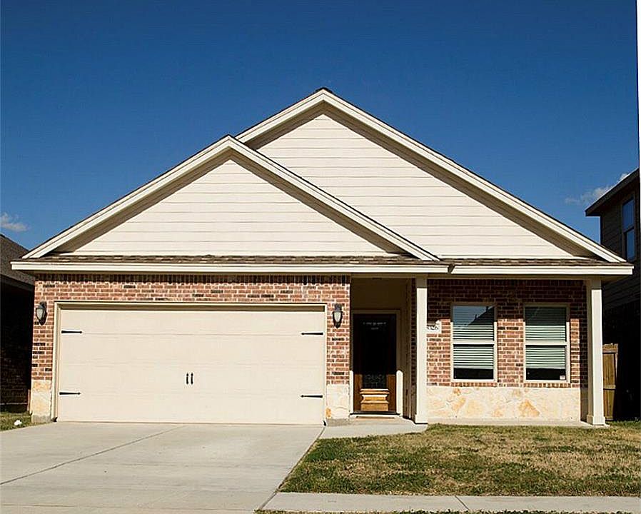 1st image of 18326 Hillingdon Ln