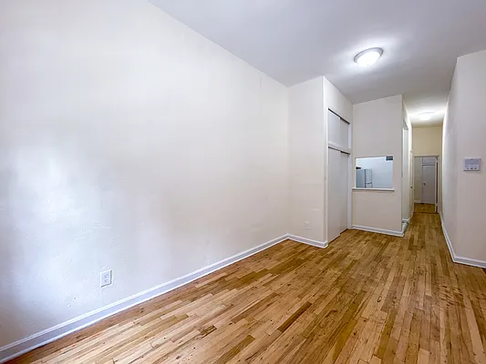 Rented by Compass | media 11