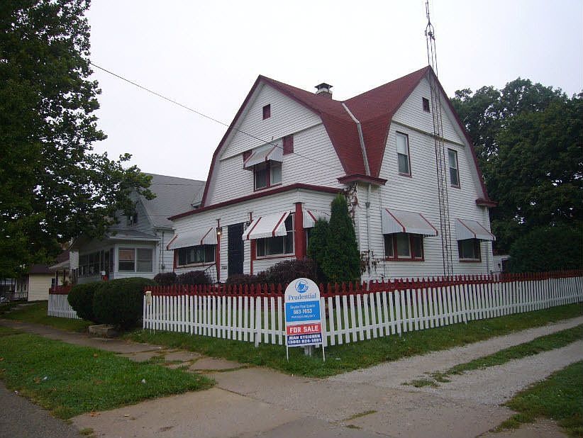 905 W. OLIVE ST., BLOOMINGTON