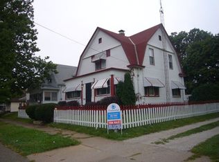 905 W Olive St, Bloomington, IL