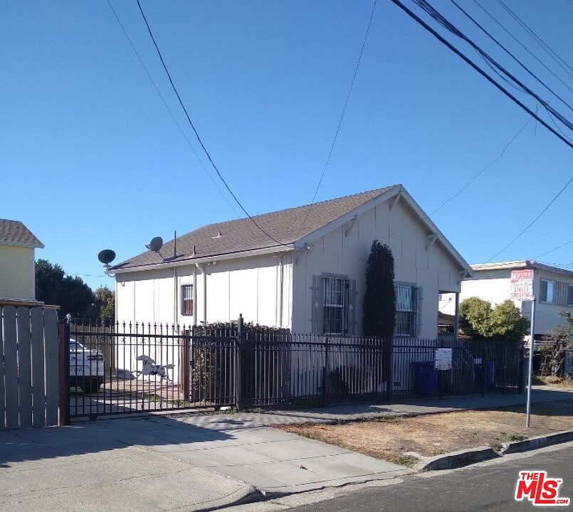 1st image of 3820 Waller Ave