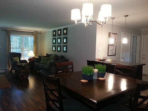 Dinning Room Furnished