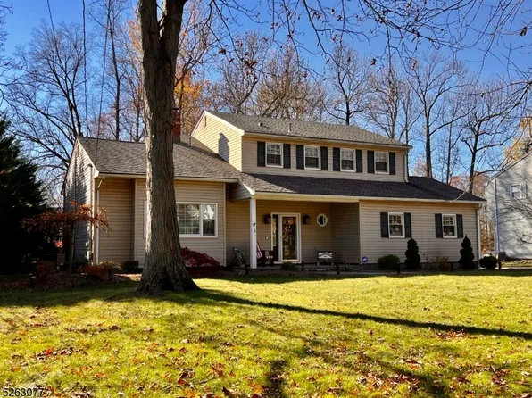 3 Phillips Ln, Roseland Boro, NJ 07068
