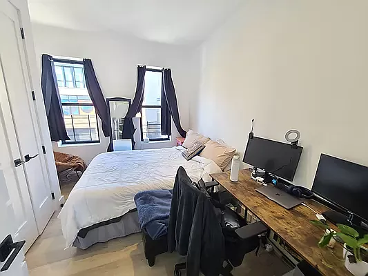 Rented by Dwelling NY Realty Inc | media 5