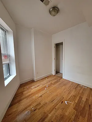 Rented by EXR | media 6