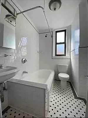 Rented by Bond New York | media 4