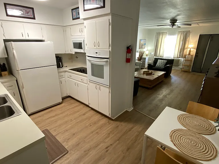 2545 SE 1st Ct #2545 — Photo 7