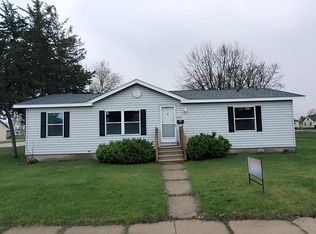 818 E State St, Mauston, WI 53948