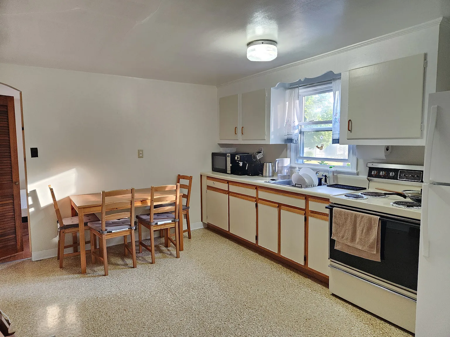3 bed, 625 sqft, $800 — Photo 4