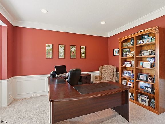4th image of 455 Cornell Dr