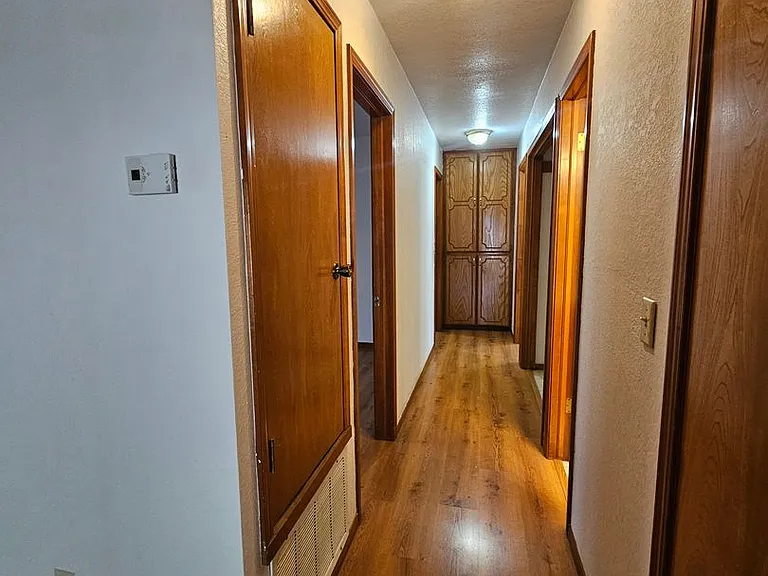 612 Springwood St — Photo 8