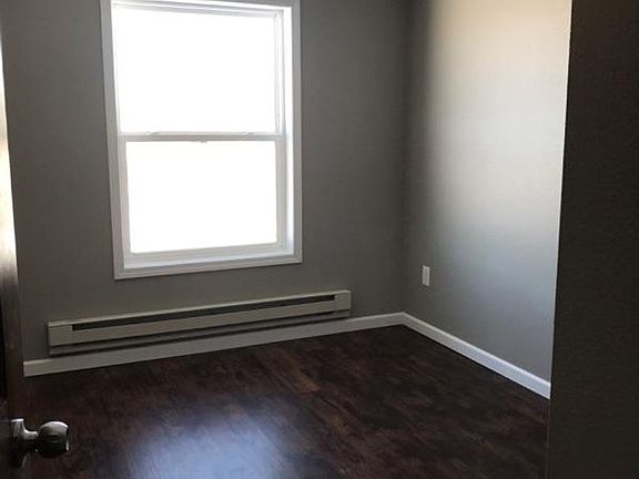 5th image of 1805 7th Ave E #104