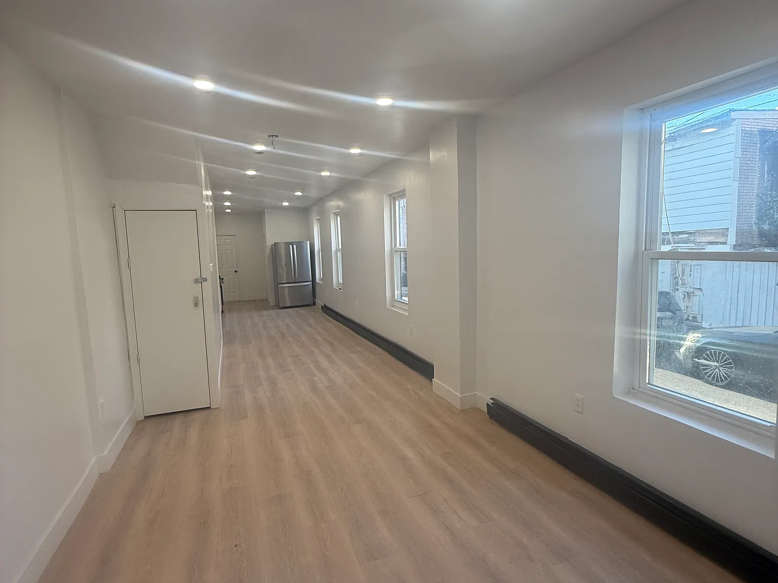 5 bed, 1676 sqft, $1,875 — Photo 4