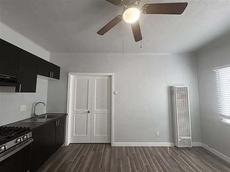 1000 Redondo Ave — Photo 6