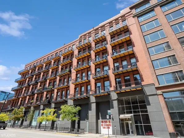 616 W Fulton St APT 517, Chicago, IL 60661