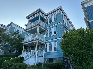29 S Munroe Ter, Dorchester, MA 02122