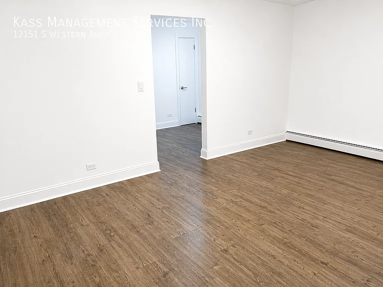 12151 S Western Ave #4 — Photo 2