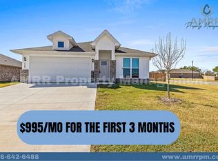 119 SW Vicki St, Gentry, AR 72734