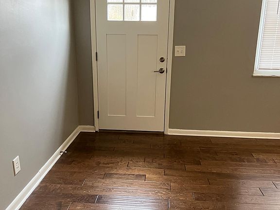 3rd image of 4332 Beechmont Dr