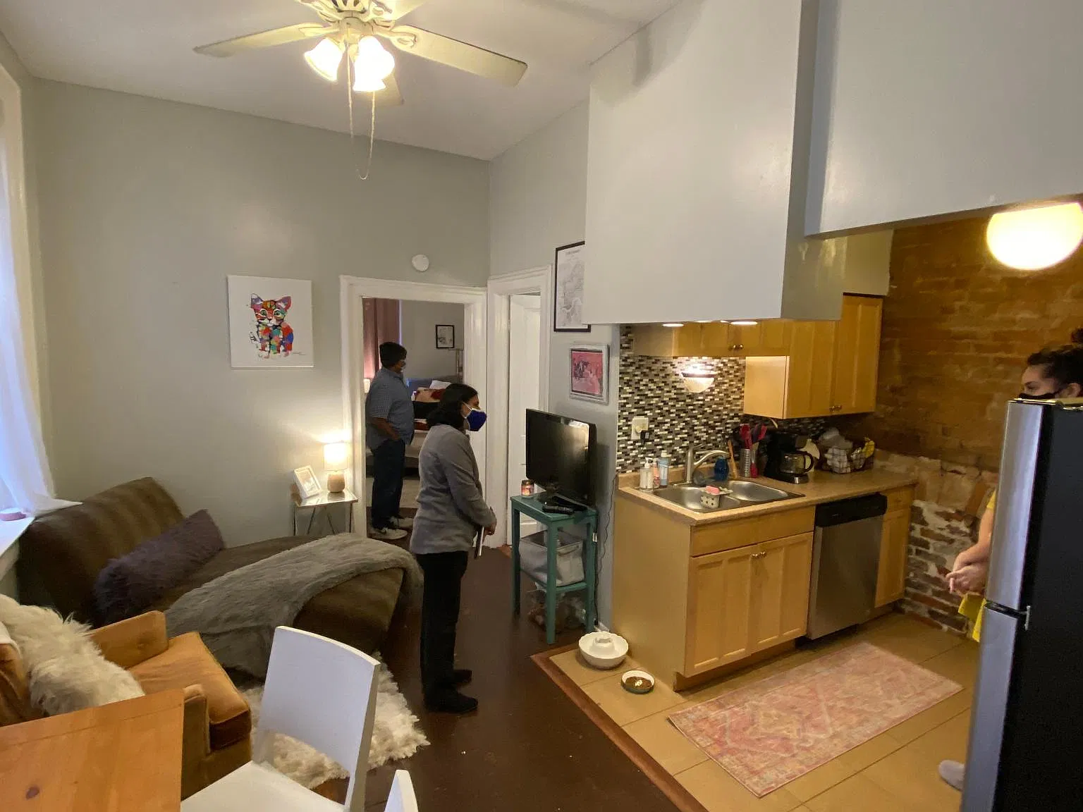 5 bed, 2736 sqft, $3,595 — Photo 2
