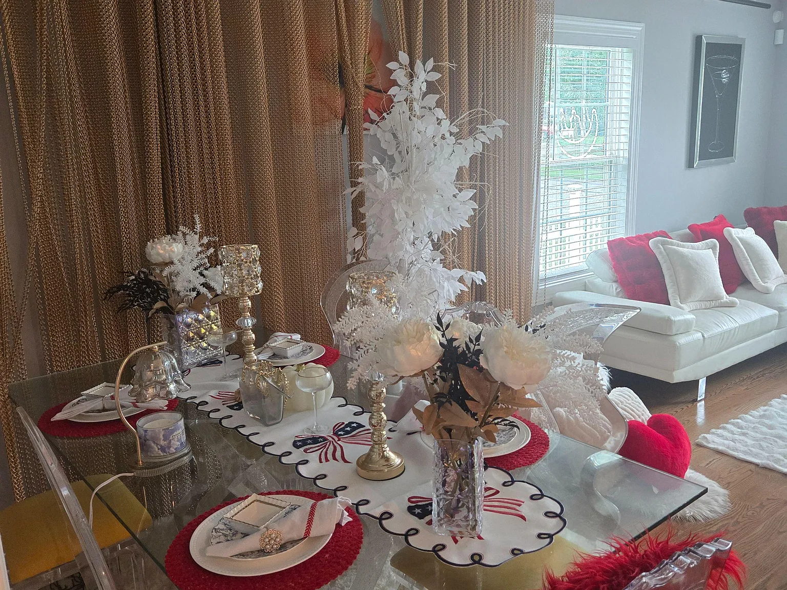 3 bed, 2.0 bath, 2300 sqft, $1,637 — Photo 2