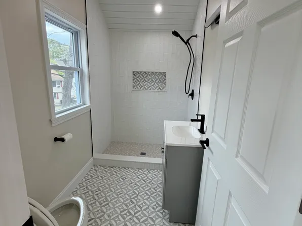 164 Princeton Ave, Waltham, MA 02451