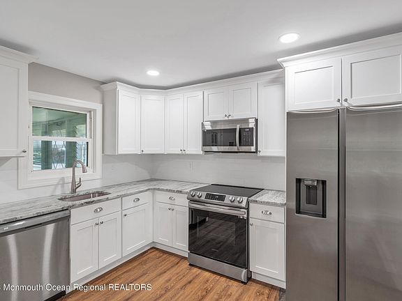 5th image of 88 Dorchester Drive #D