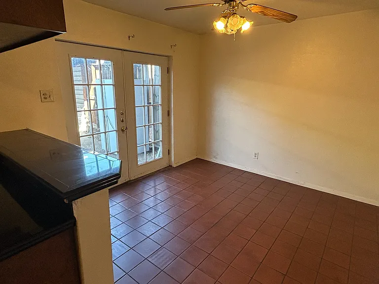 246 Rolling Hills Pl #1 — Photo 4