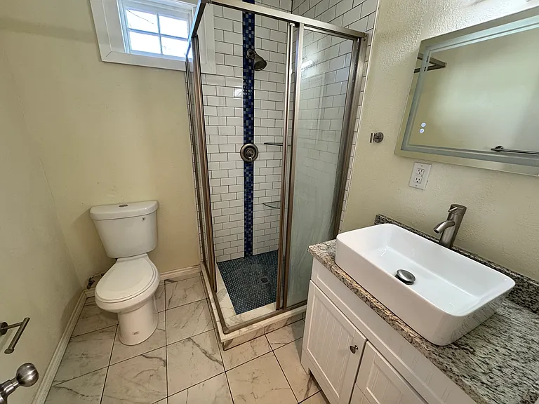 3727 Meredith Ave — Photo 11