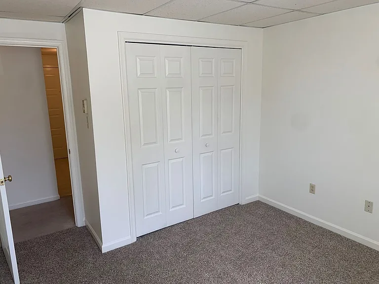 260 W 2nd St — Photo 10