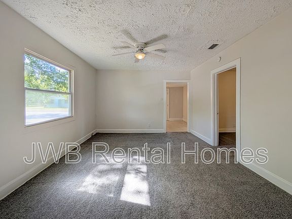 4th image of 1539 W 13th St