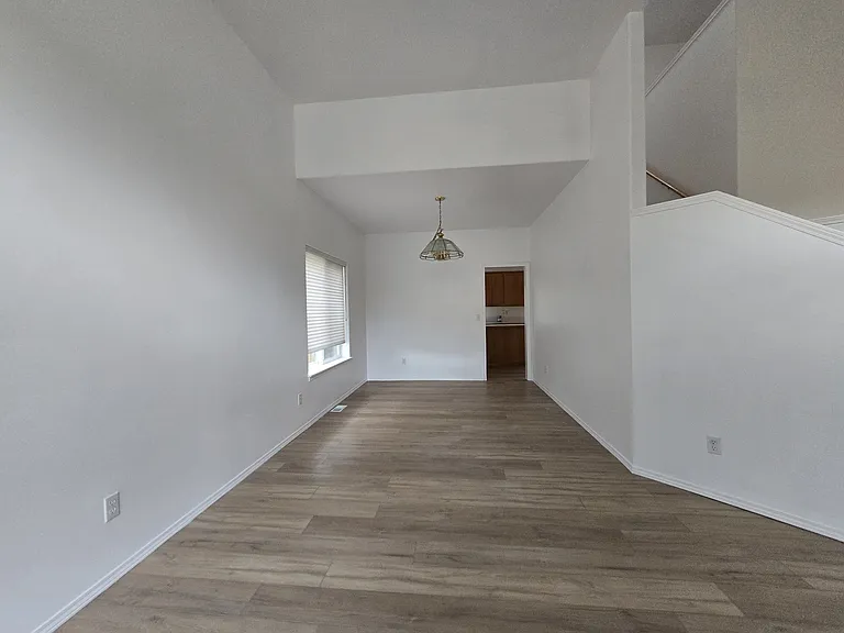 1405 Fern St SW — Photo 2
