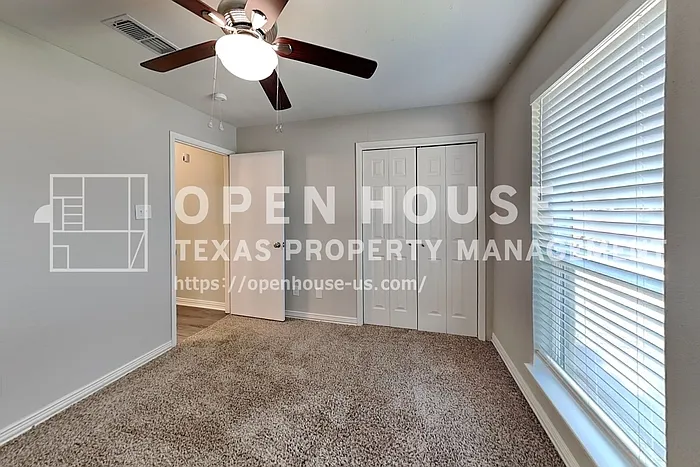 8037 Berrybrook Dr — Photo 16
