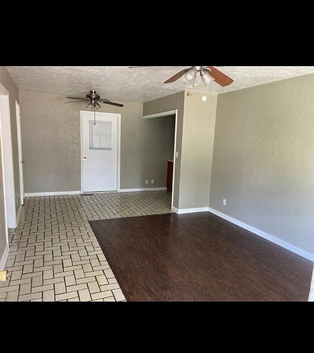 1st image of 1400 Thompson Dr