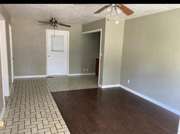 1400 Thompson Dr, Shawnee, OK 74801