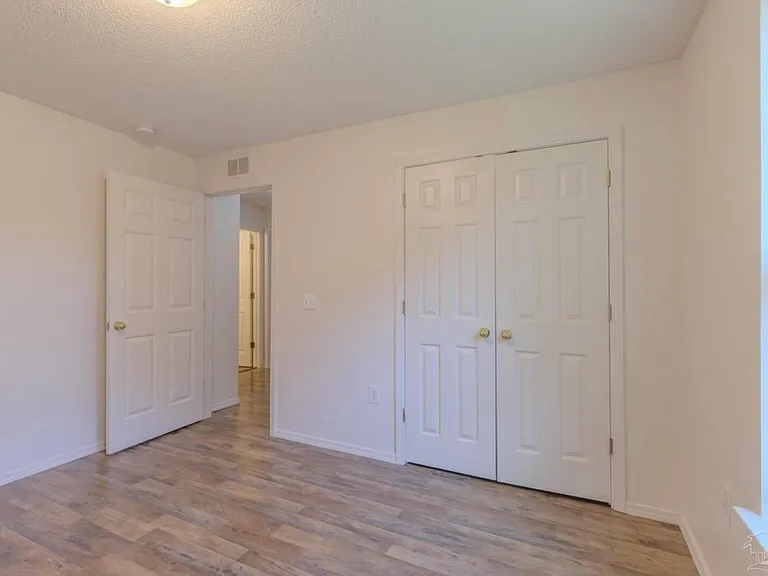 105 Citrus St — Photo 6