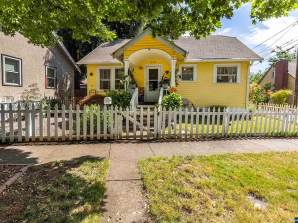 660 South St NE, Salem, OR 97301