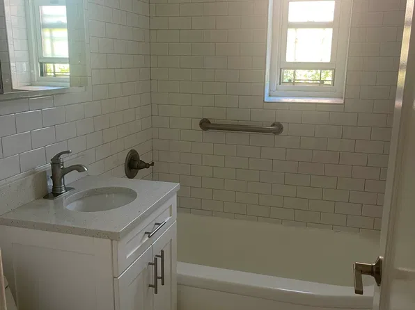140-35 Burden Crescent #403, photo 5