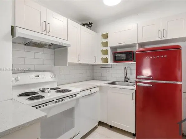 7100 NW 17th St, Plantation, FL 33313