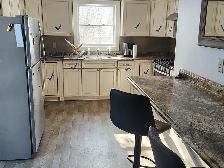 92 Center St — Photo 1