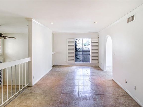 4th image of 26315 W Bravo Ln